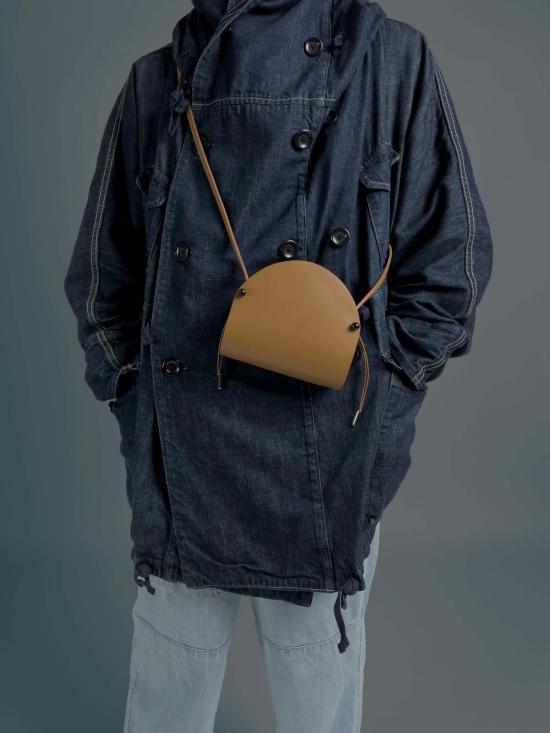  Dotlinesurface 크로스백 도트라인서페이스 타코 백 카라멜 - OTHER BRANDS