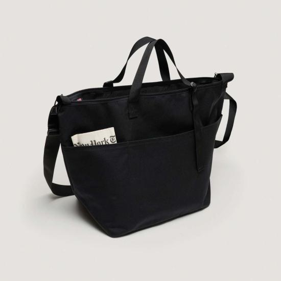  백스 인 프로그레스 숄더백 Bags In Progress 트래블러 더플백 (중형, 블랙) - BAGS IN PROGRESS