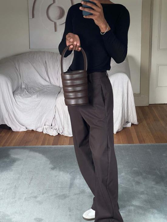  Hozen 숄더백 호젠 퀼팅 미니 버킷 백 그리즐리 - HOZEN