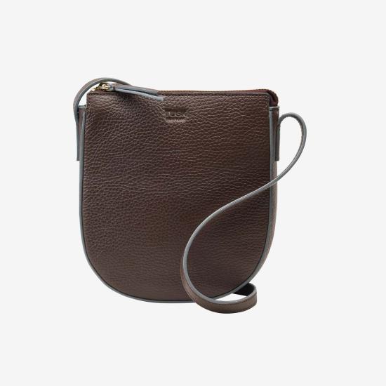  터스크 크로스백 LB 9938 BROWN