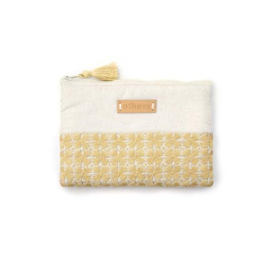  Other’s Trade for Hope 클러치/파우치 Other’s Trade For Hope Dhaka Medium Purse