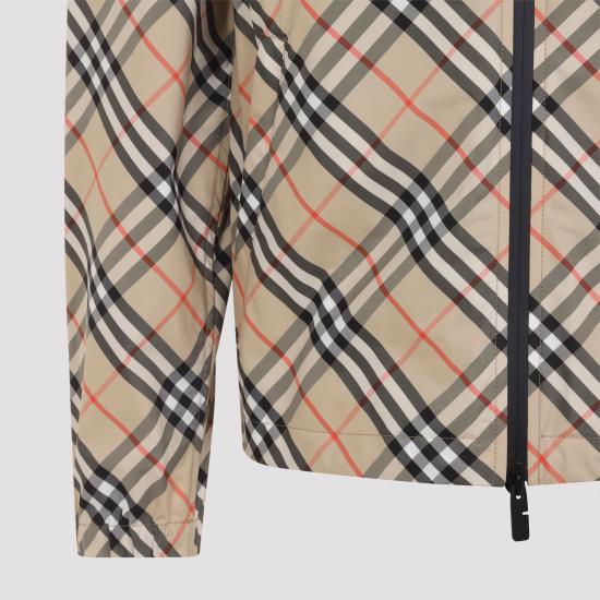 26FW 버버리 체크 나일론 바람막이 자켓 8121319 B9368 SAND IP CHECK - BURBERRY