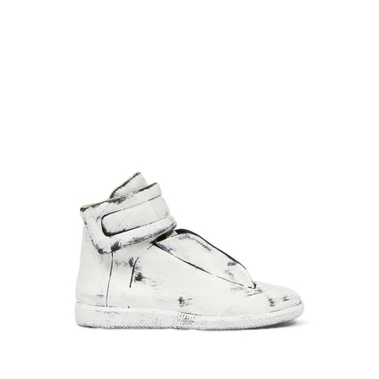 26FW 마르지엘라 스니커즈 P6840 S57WS0538 HA331 WHITE BLACK