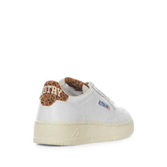 26FW 오트리 메달리스트 로우 레더 스니커즈 AULW HJ02 WHITE - AUTRY
