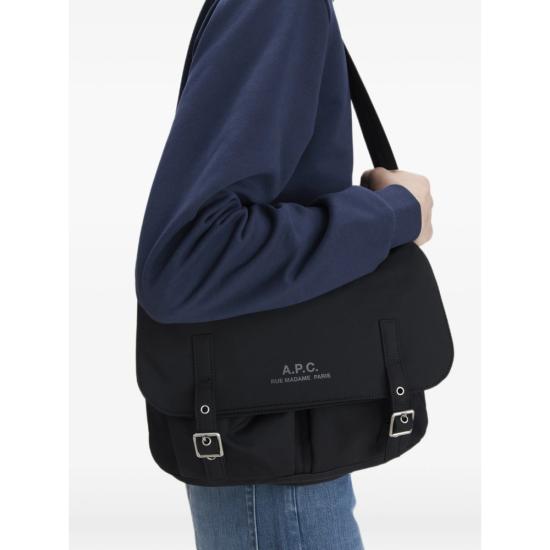 26FW 아페쎄 크로스백 PSANL H67007 LZZ BLACK - A.P.C.