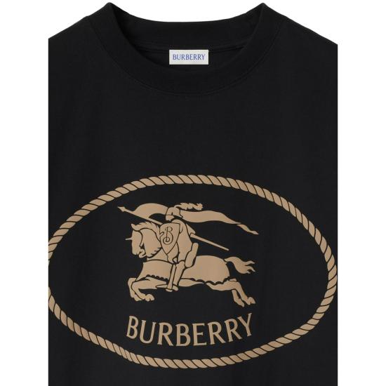 26FW 버버리 슬림 핏 나이트 스탬프 코튼 티셔츠 8110953 SETH KS A1189 BLACK - BURBERRY