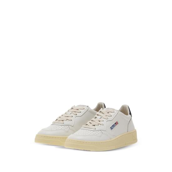 26FW 오트리 메달리스트 로우 레더 스니커즈 AULW LL12 WHITE - AUTRY