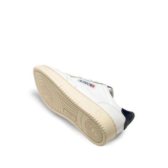 26FW 오트리 메달리스트 로우 스니커즈 AULM LL12 WHITE - AUTRY