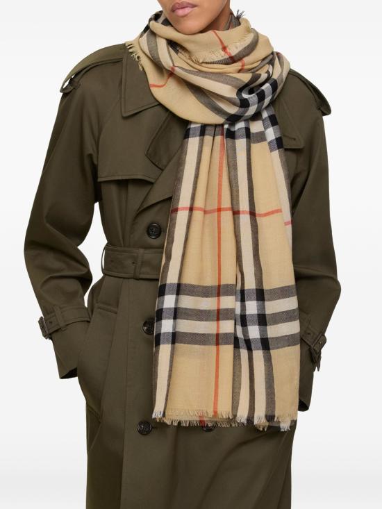 26FW 버버리 체크 울 스카프 8122127153464 A2021 SAND - BURBERRY