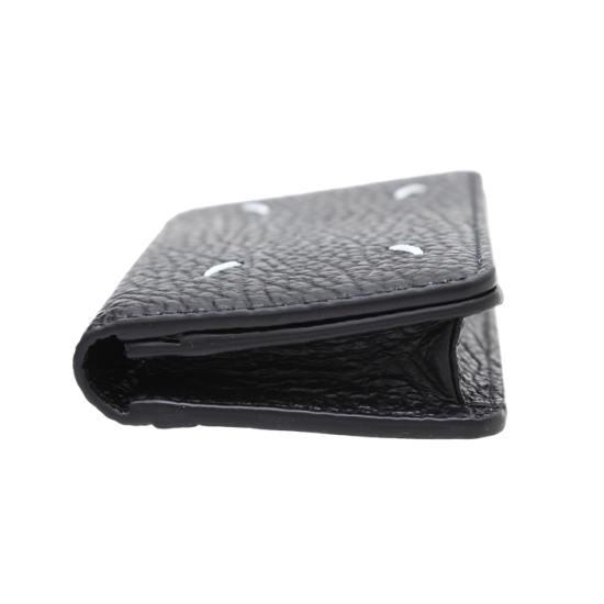 26SS 마르지엘라 스티치 레더 플랩 카드 홀더 SA3VX0008 P4455T8013 BLACK - MAISON MARGIELA