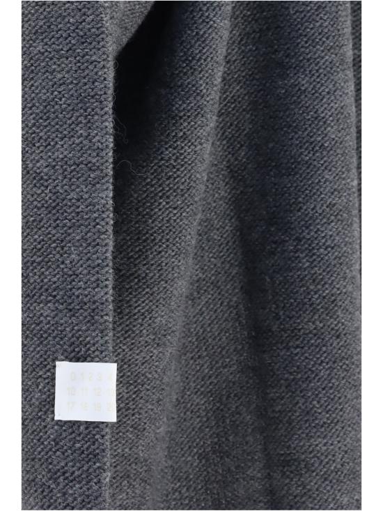 26FW MM6 메종마르지엘라 스웨터 S52HN0016M13289 859M GREY - MM6 MAISON MARGIELA