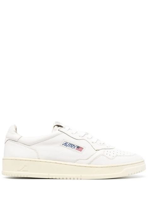 26FW 오트리 메달리스트 로우 스니커즈 AULM GG04 White