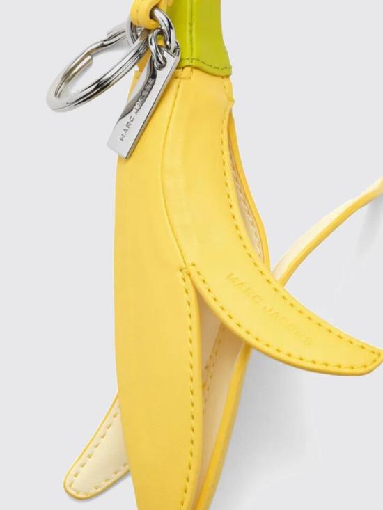 26FW 마크제이콥스 키링 2P6SCH003S02 700 Yellow - MARC JACOBS