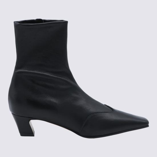26FW 케이트 네바다 스트레치 로우 부츠 F1068836 200 BLACK