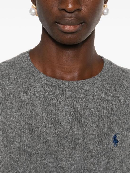 26FW 폴로 랄프로렌 폴로 자수 케이블 니트 스웨터 211971865 501 FLANNEL GREY - POLO RALPH LAUREN