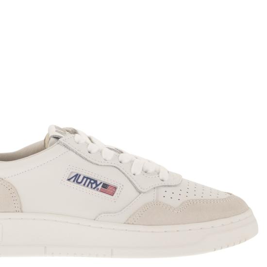 26FW 오트리 메달리스트 로우 레더 스니커즈 AULW WHITE - AUTRY
