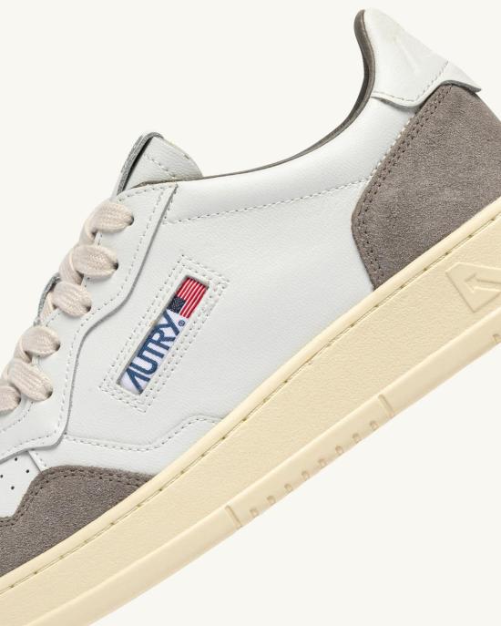  오트리 메달리스트 로우 스니커즈 AULM FT15 WHITE CEMENTO WHITE GREY - AUTRY