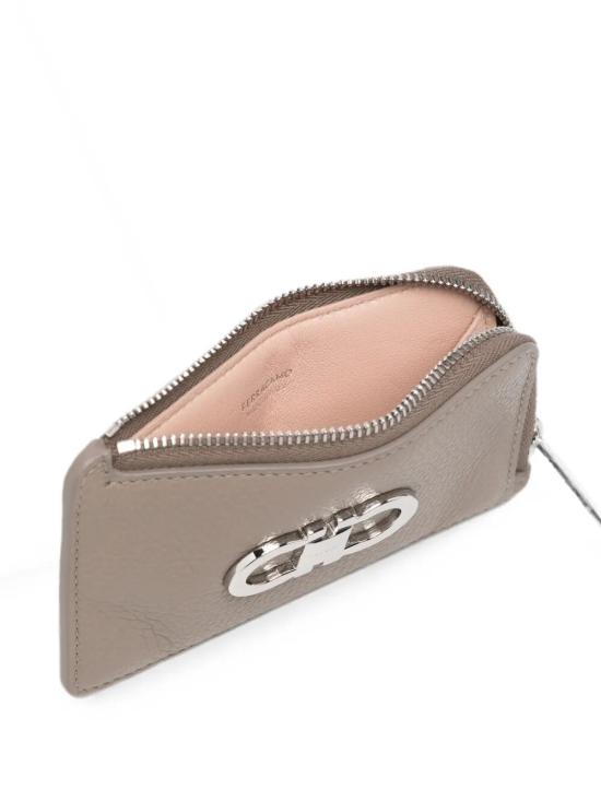26FW 살바토레 페라가모 간치니 코인퍼스 카드 홀더 2210750796465 TAUPE GREY - SALVATORE FERRAGAMO