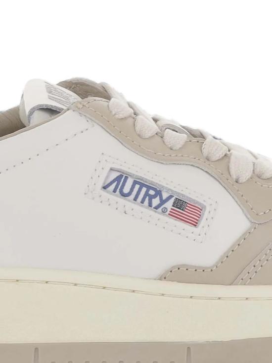 26FW 오트리 메달리스트 로우 레더 스니커즈 AULWWB67 WHTFEATHER WHITE - AUTRY