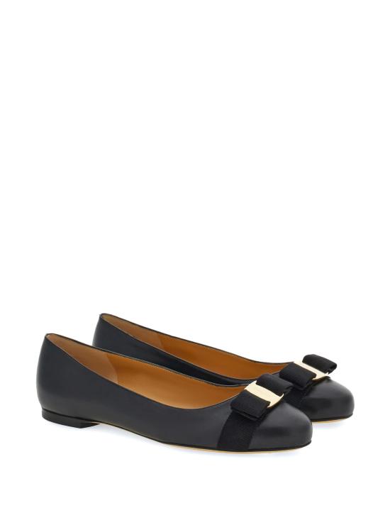 26FW 살바토레 페라가모 플랫 슈즈 0775746 003 BLACK - SALVATORE FERRAGAMO