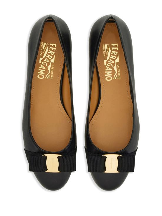 26FW 살바토레 페라가모 플랫 슈즈 0775746 003 BLACK - SALVATORE FERRAGAMO