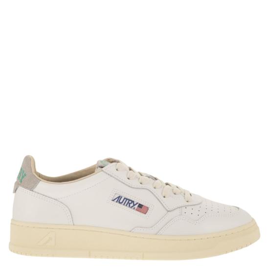 26FW 오트리 메달리스트 로우 스니커즈 AULM WHITE