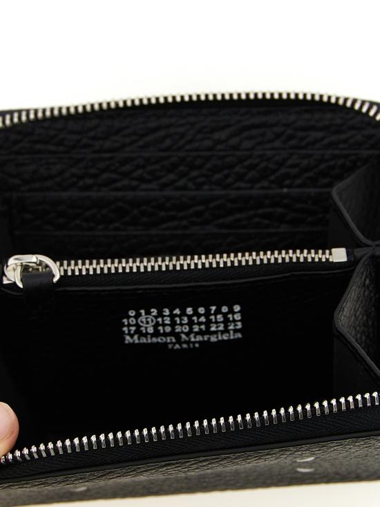 26FW 마르지엘라 명함지갑 포 스티치 지갑 및 카드 홀더 블랙 - MAISON MARGIELA