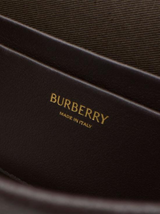  버버리 미니 하이랜드 백 8112240 B9368 - BURBERRY