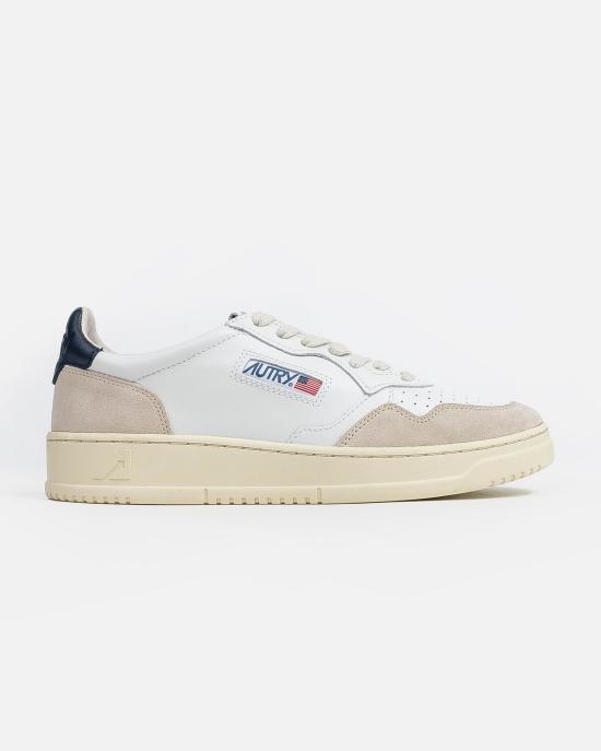  오트리 메달리스트 로우 스니커즈 AULM LS28 WHITE BLUE