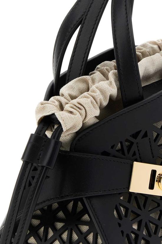  살바토레 페라가모 토트백 페라가모 블랙 가죽 미니 허그 핸드백 - SALVATORE FERRAGAMO