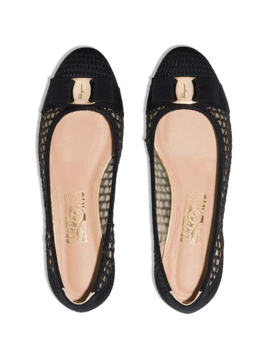  살바토레 페라가모 플랫 슈즈 페라가모 바리나 리본 장식 발레리나 슈즈 블랙 - SALVATORE FERRAGAMO