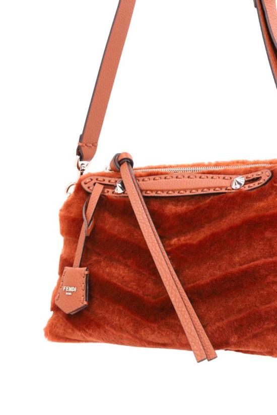 26FW 펜디 바이 더 웨이 소프트 미디움 백 8BL155AYD1 - FENDI
