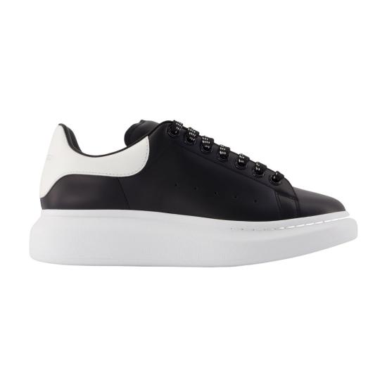26FW 알렉산더 맥퀸 오버사이즈 드 스니커즈 553680WIAIG1070 black