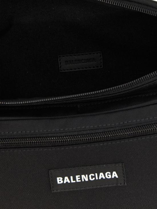 26FW 발렌시아가 익스플로러 벨트백 482389 2JMF71000 Black - BALENCIAGA