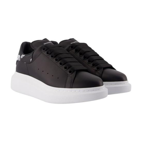  알렉산더 맥퀸 스니커즈 오버사이즈  블랙 - ALEXANDER MCQUEEN