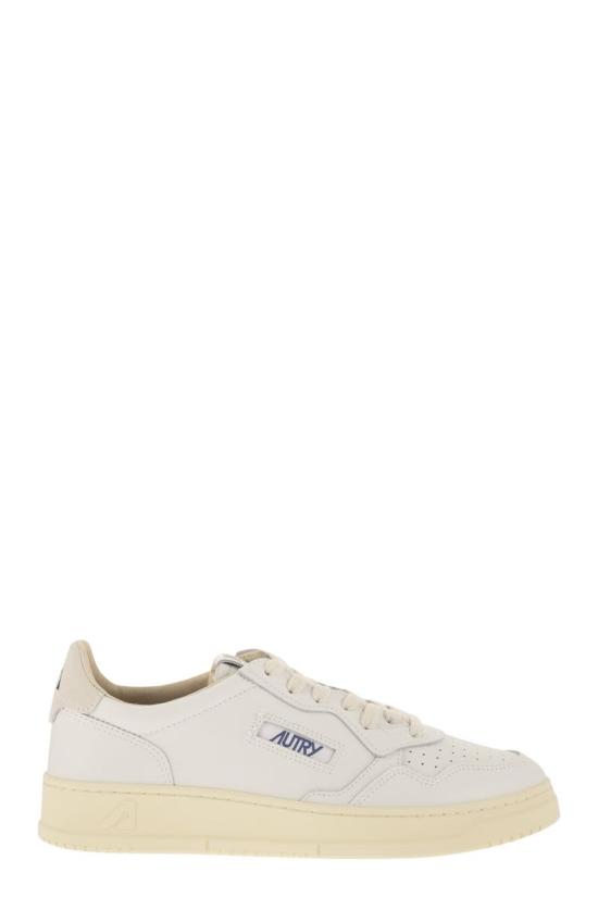 26FW 오트리 메달리스트 로우 스니커즈 AULMBJ04 WHITE