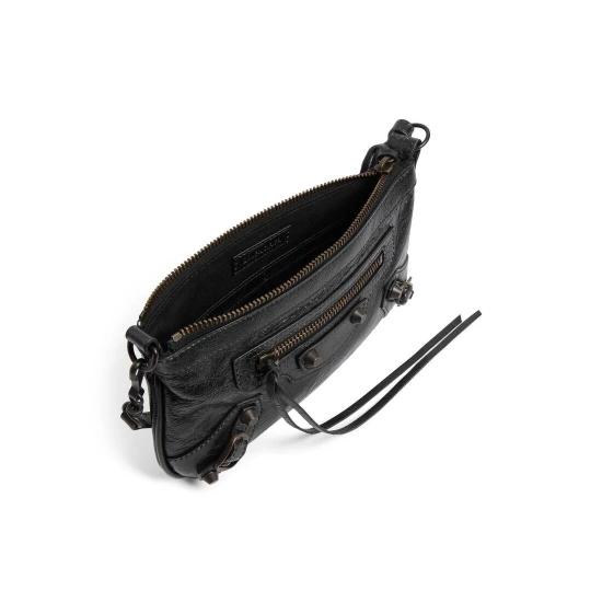 26FW 발렌시아가 르 시티 파우치 온 스트랩 8639602ABEK 1000 BLACK - BALENCIAGA