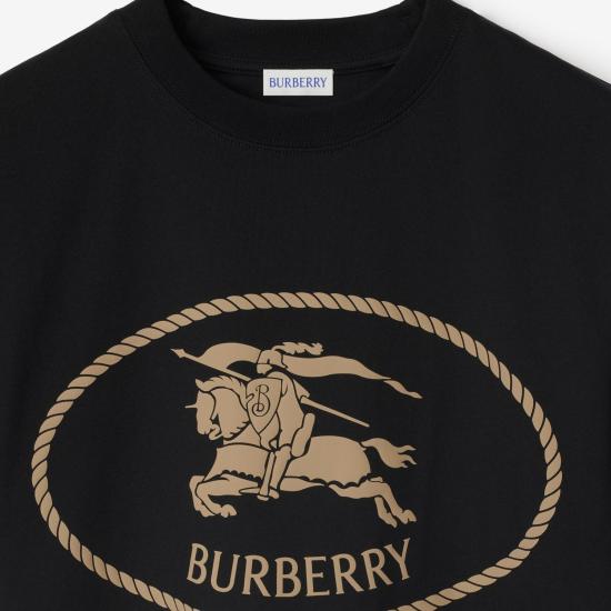 26FW 버버리 슬림 핏 나이트 스탬프 코튼 티셔츠 8110953 A1189 BLACK - BURBERRY