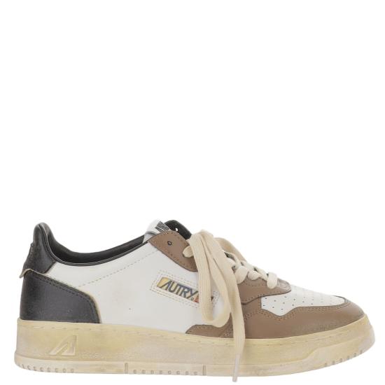 26FW 오트리 슈퍼 빈티지 메달리스트 로우 레더 스니커즈 AVLMSV60LEATWHTMALTMAL Neutrals