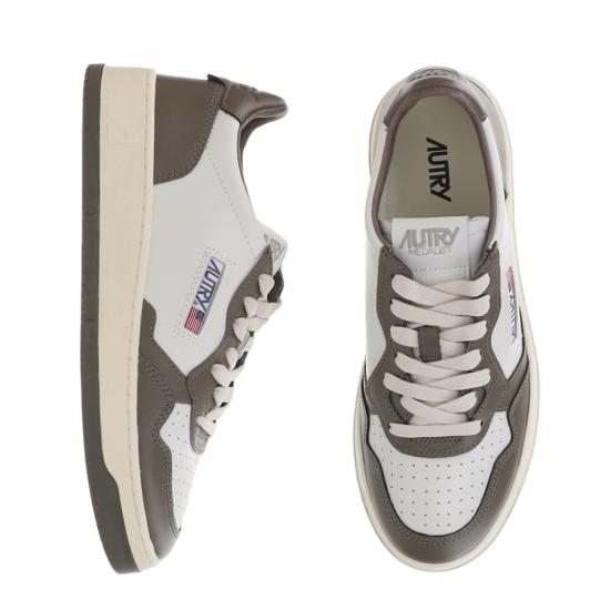 26FW 오트리 메달리스트 로우 스니커즈 AULMWB68LEATWHTCHOCO White - AUTRY