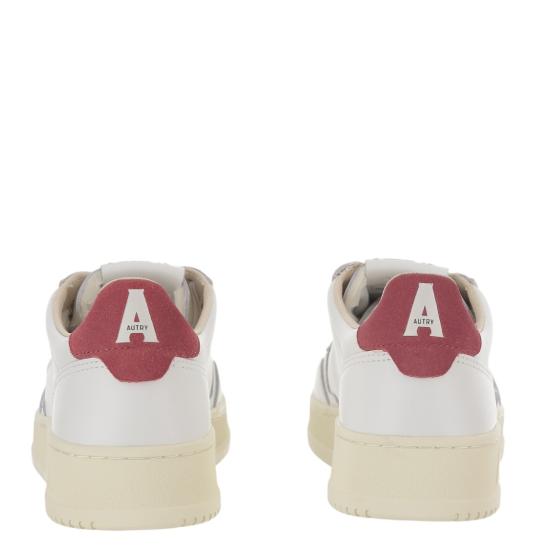 26FW 오트리 메달리스트 로우 스니커즈 AULMBJ01LEASUELOGOWHTDEEPCLARET White - AUTRY
