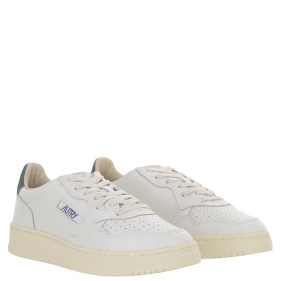 26FW 오트리 메달리스트 로우 스니커즈 AULMBJ02LEASUELOGOWHTDKSEA White - AUTRY