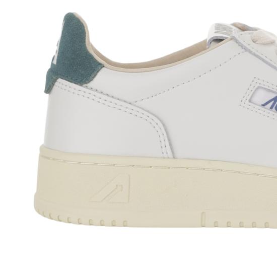26FW 오트리 메달리스트 로우 스니커즈 AULMBJ02LEASUELOGOWHTDKSEA White - AUTRY