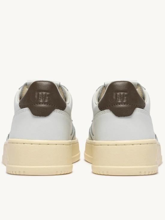26FW 오트리 메달리스트 로우 레더 스니커즈 AULW LL28 White - AUTRY
