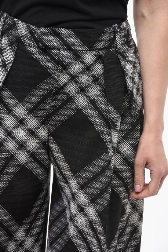  버버리 플리티드 체크 울 트라우저 모노크롬 8081401 Black White - BURBERRY