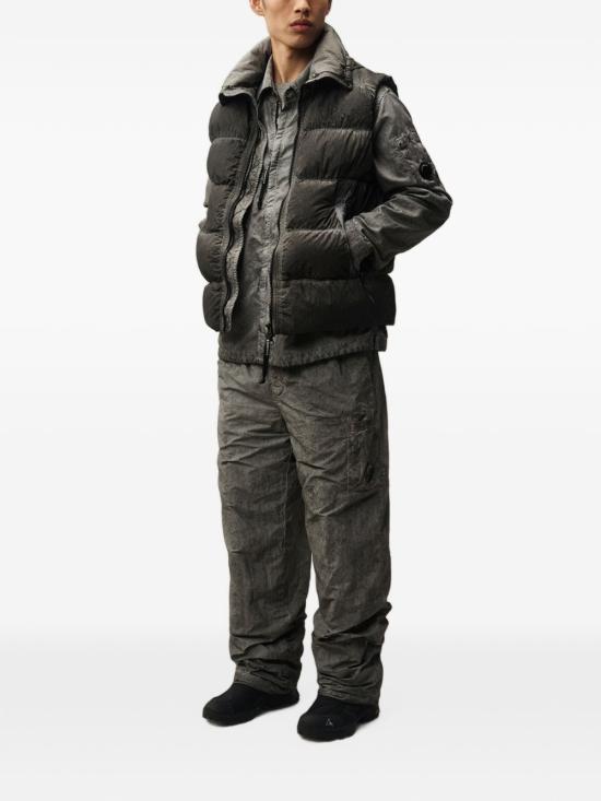 26FW 씨피 컴퍼니 패딩 조끼 21CMVE114A 006369SR90 BLACK - C.P. COMPANY