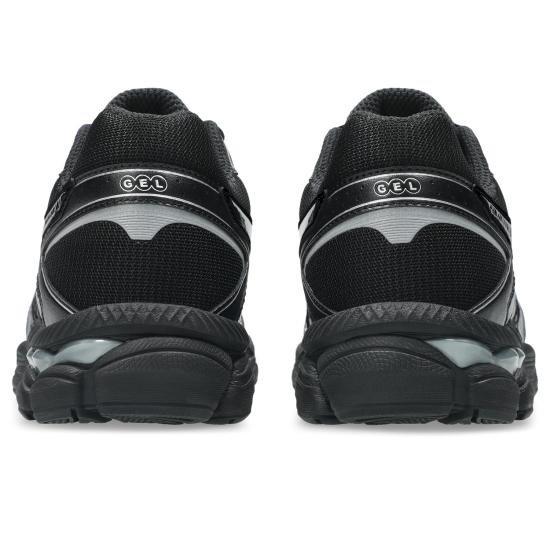 26FW 아식스 스니커즈 1203A733 002 BLACK BLACK - ASICS