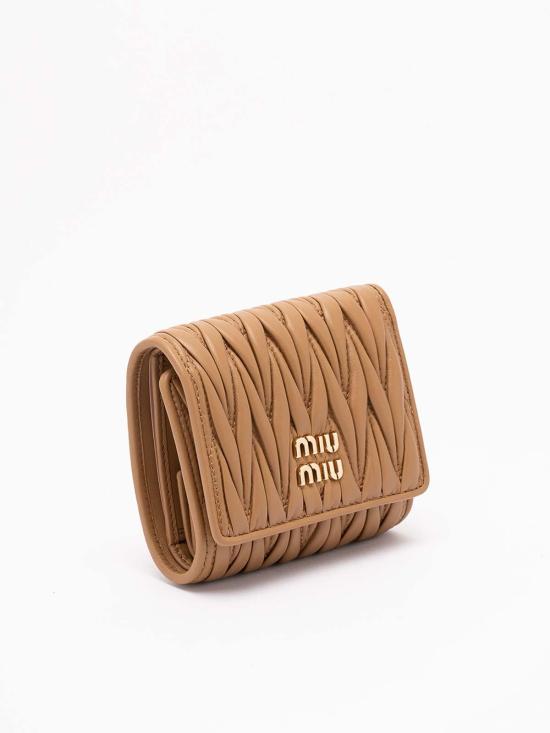 26FW 미우미우 스몰 마테라쎄 나파 레더 지갑 5MH033AFPPF098L CAMEL - MIU MIU