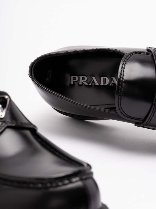 26FW 프라다 초콜릿 브러쉬드 레더 로퍼 2DE127055FG000F0002 Black - PRADA