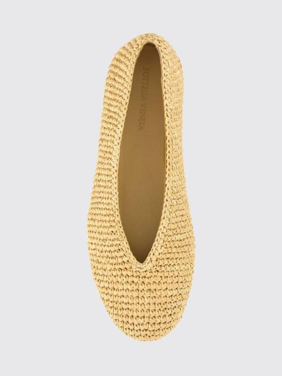 26SS 보테가베네타 플랫 슈즈 855902V0GN3 9218 Natural - BOTTEGA VENETA